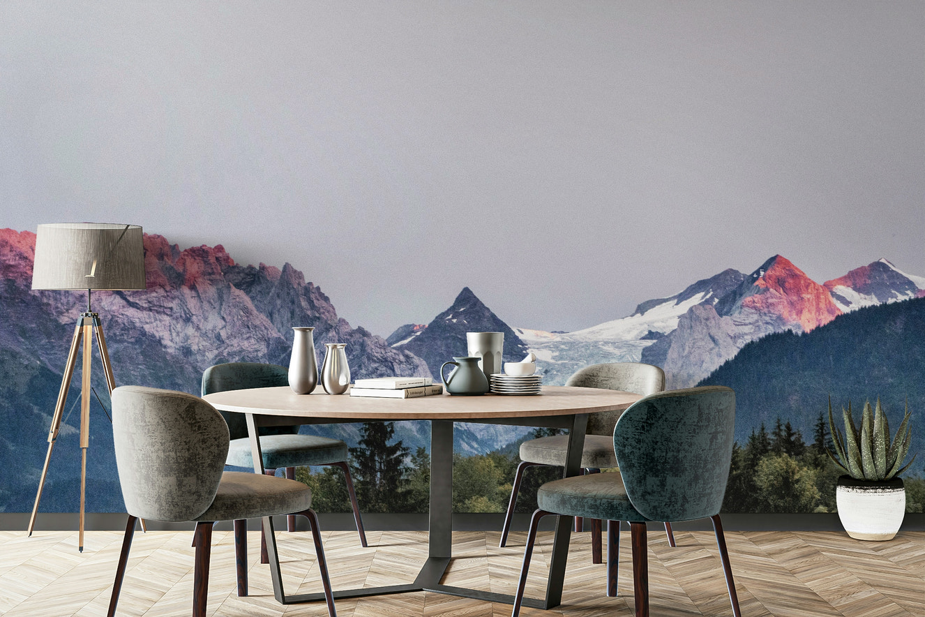 穏やかな山の威厳