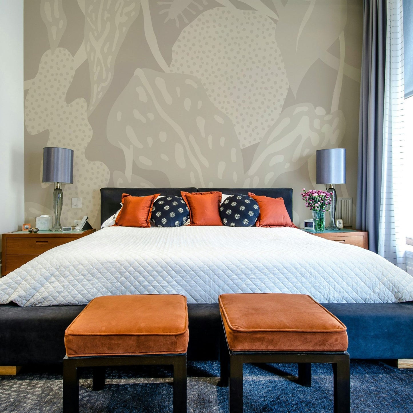 Light leaf mural wallpaper with soft tones

