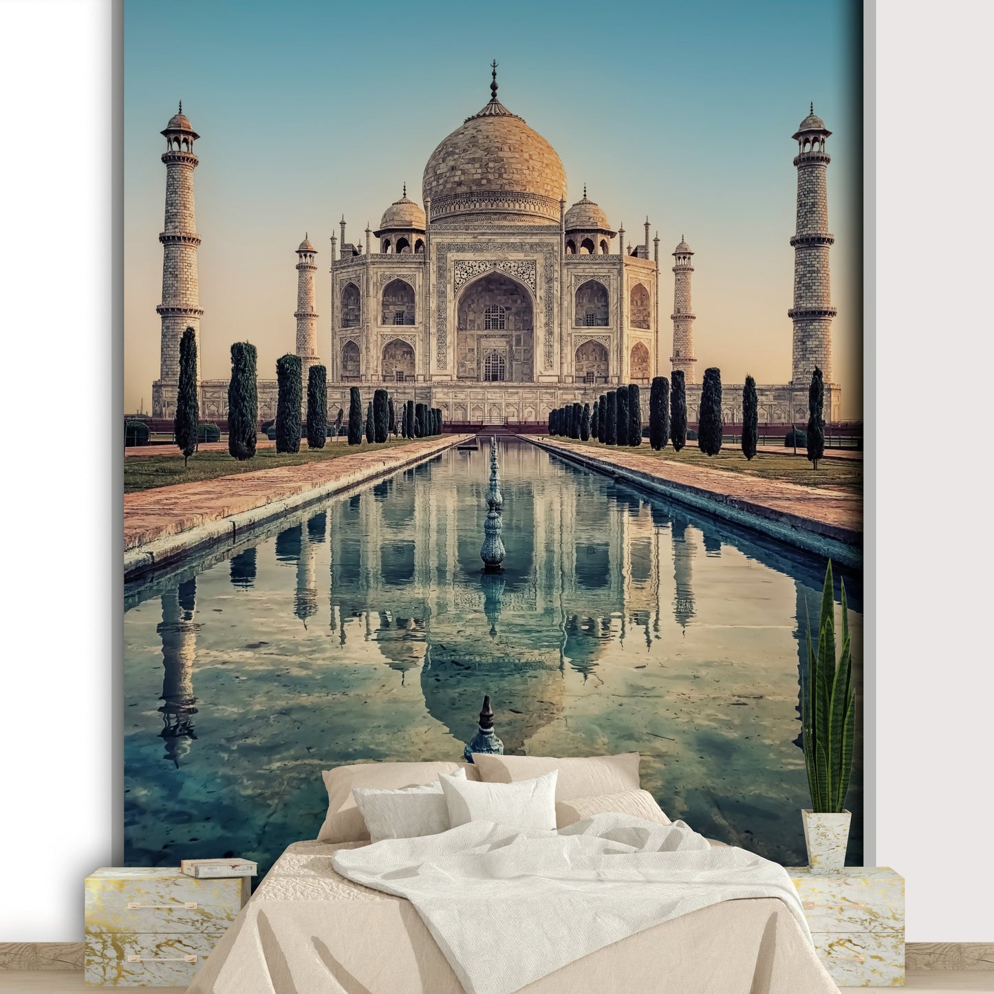 Taj Mahal : Une merveille réfléchissante Papier peint mural