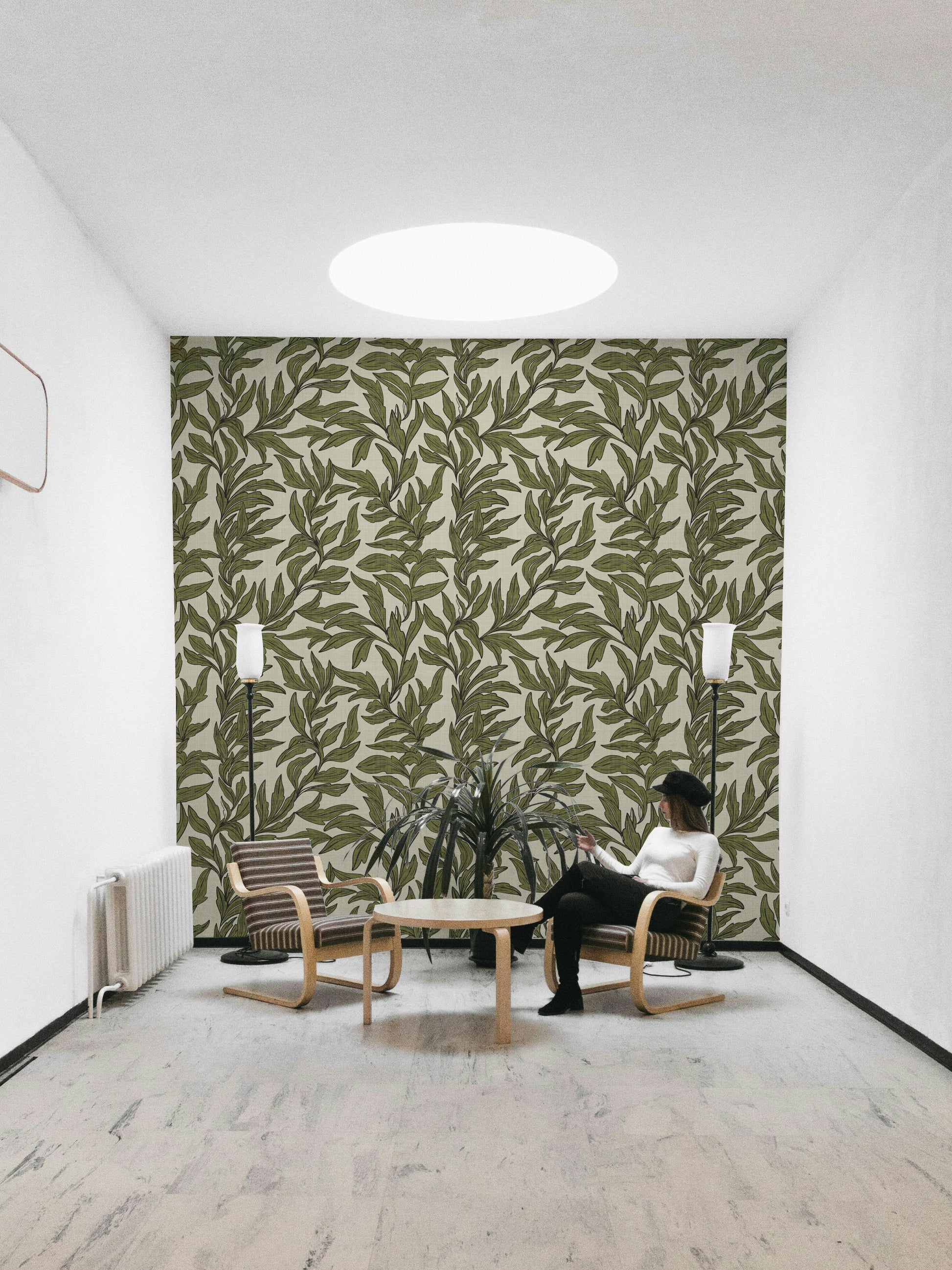 Leaf pattern wallpaper with textured background

