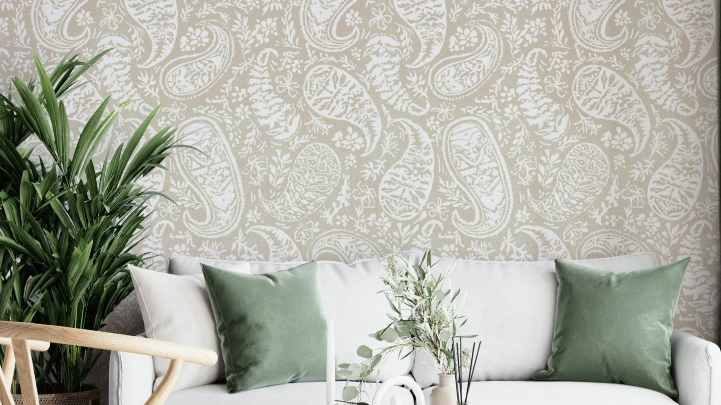 Refined paisley pattern.

