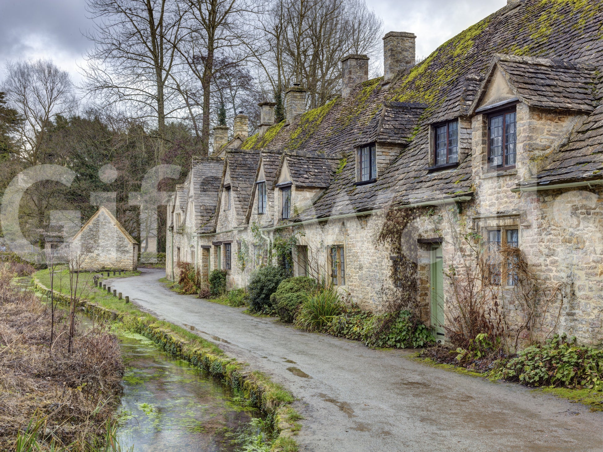 The Bibury Bliss mural gives the space a timeless and classic feel.

