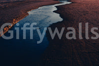 A detail of the brushstrokes and tones in the design.

