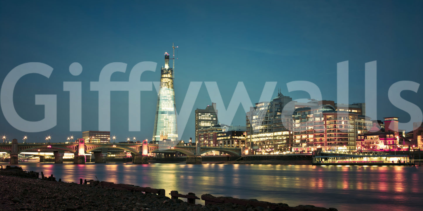 Paysage urbain de Londres : Crépuscule sur la Tamise, fresque murale