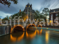 Papier peint panoramique Illuminations du soir sur les canaux d'Amsterdam
