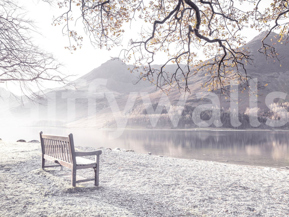 Wandbild „Nebeliger Morgen mit Bergpanorama“
