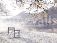 Wandbild „Nebeliger Morgen mit Bergpanorama“