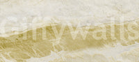 Papier peint panoramique à texture de pierre ocre veinée d’or