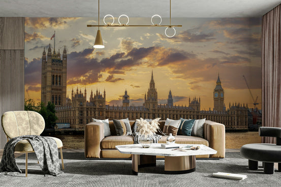 Royal and Regal elegant wallpaper