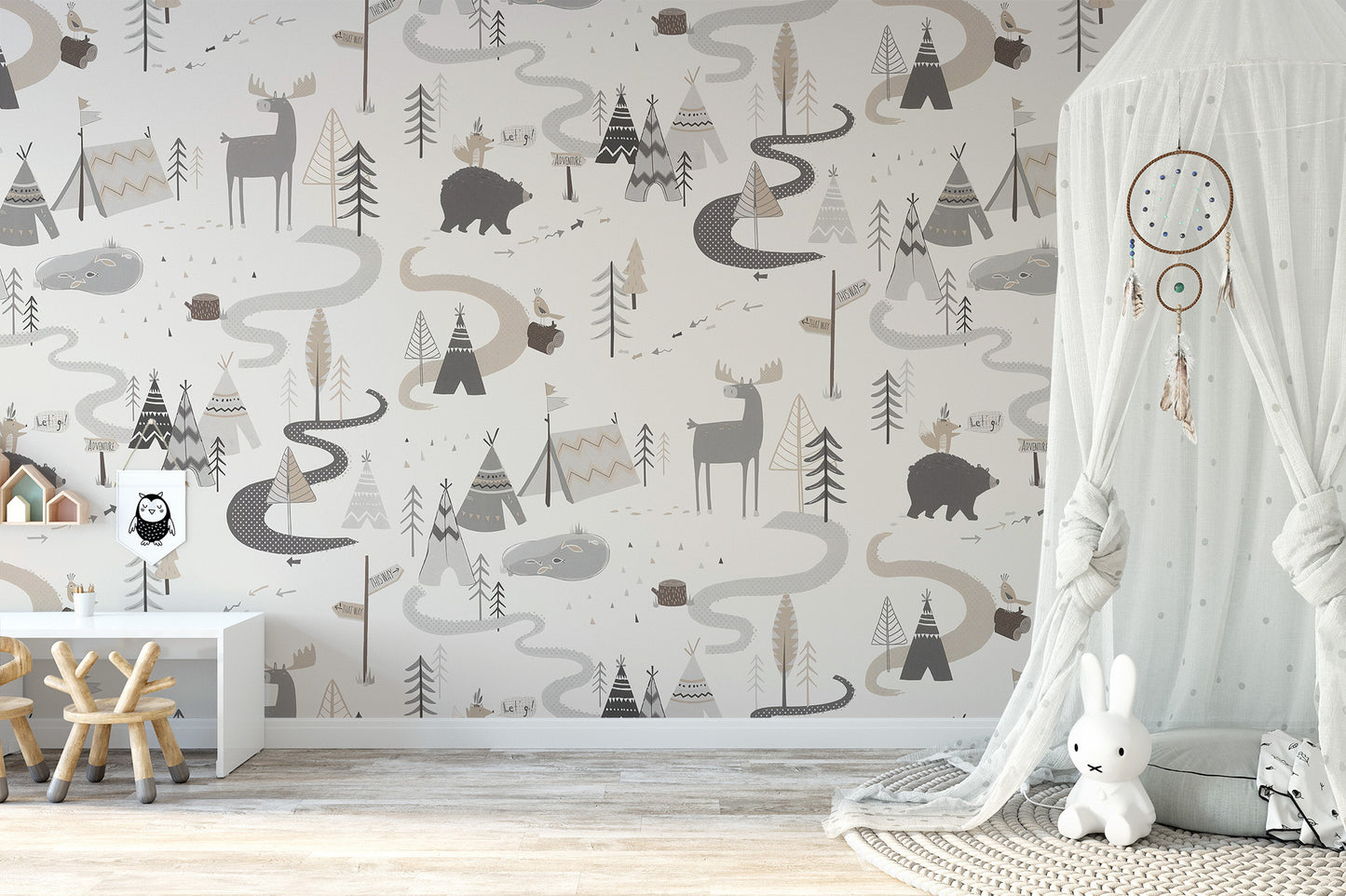 Vibrant woodland adventure wallpaper with playful animal designs.